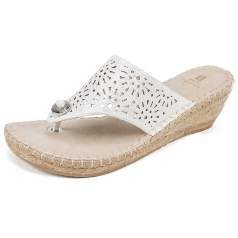 WHITE MOUNTAIN Shoes Bobbie Women's Sandal White